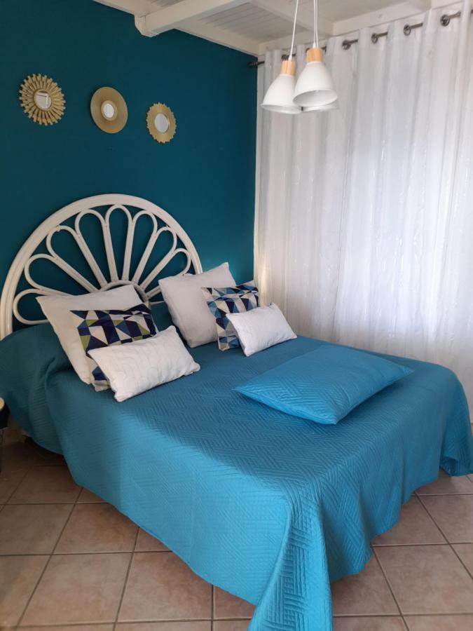 9 Lyly Location F3 Mezzanine Appartement Sainte-Anne Buitenkant foto