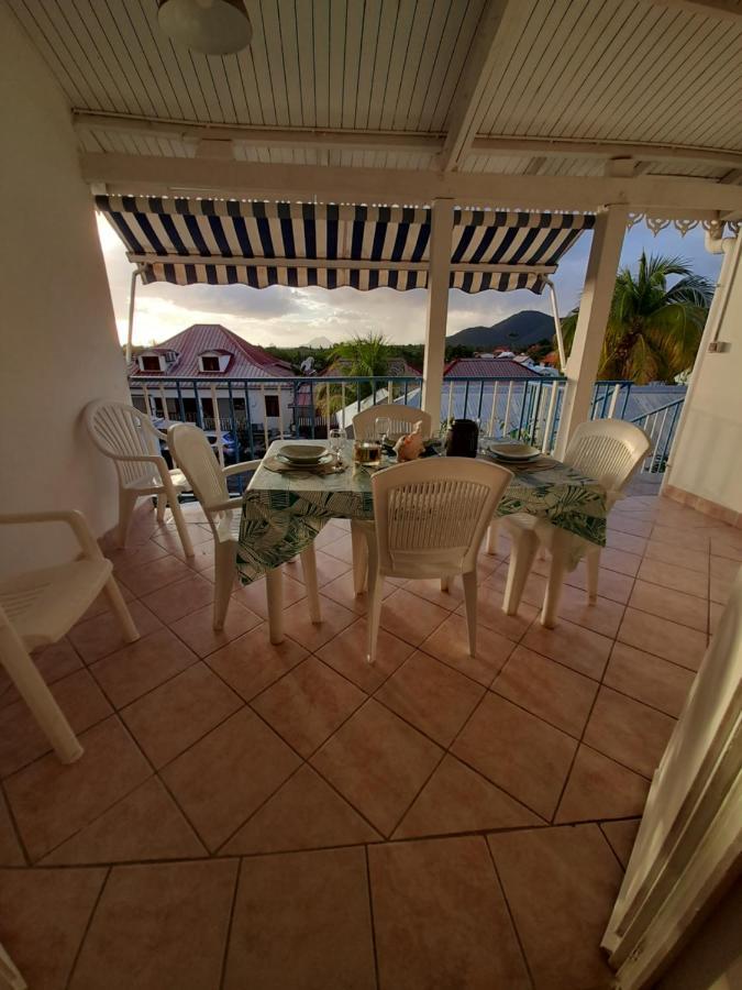 9 Lyly Location F3 Mezzanine Appartement Sainte-Anne Buitenkant foto