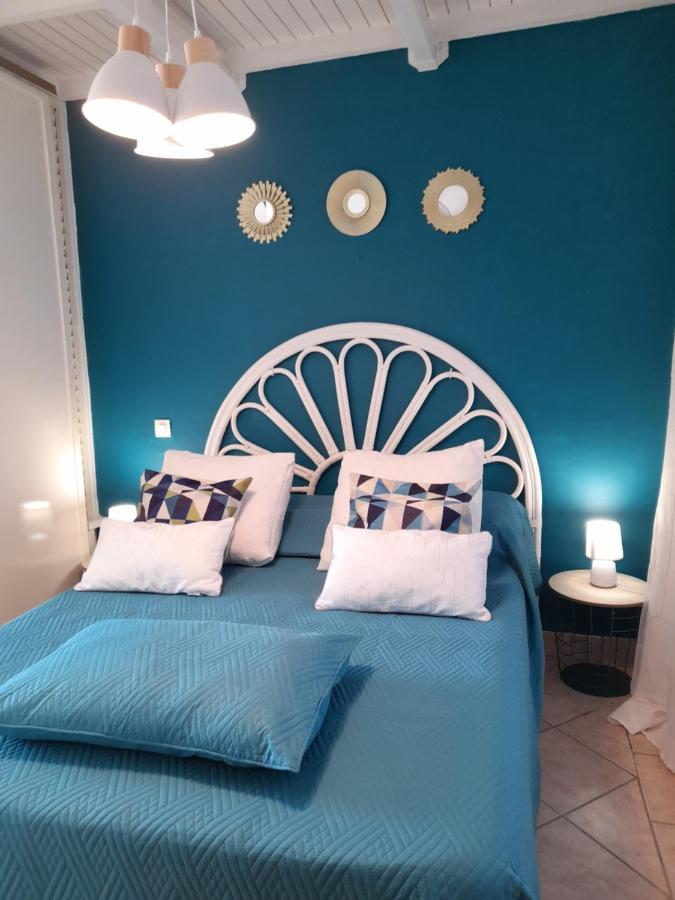 9 Lyly Location F3 Mezzanine Appartement Sainte-Anne Buitenkant foto