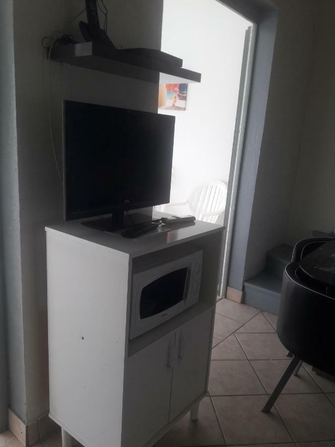 9 Lyly Location F3 Mezzanine Appartement Sainte-Anne Buitenkant foto